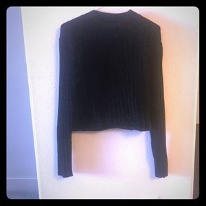 Cropped Sweater. Size M
